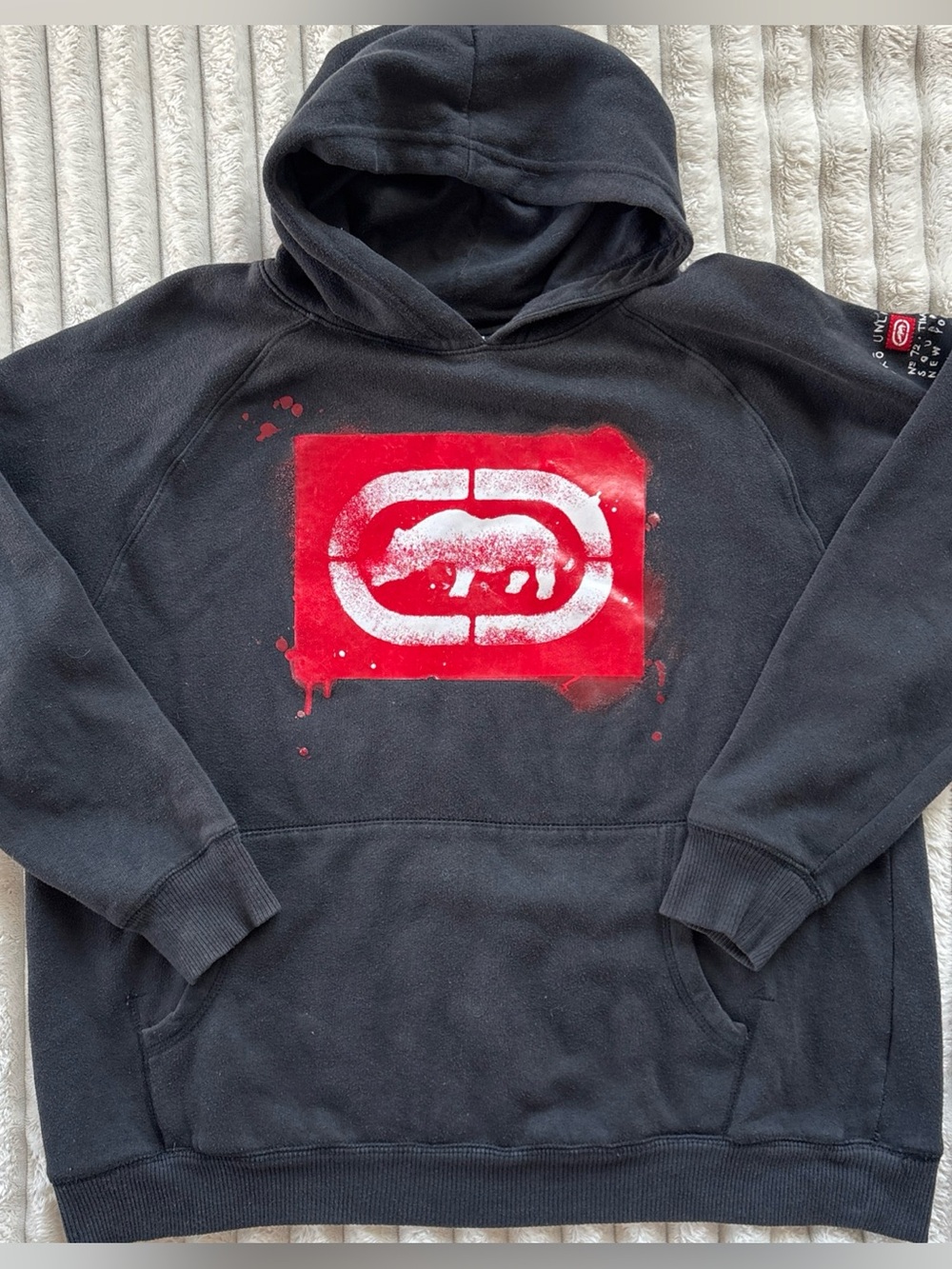 Vintage Ecko Unltd Black Graphic Hoodie - Rhino Spray Paint Graphic
